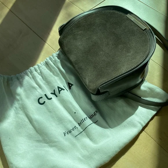 Cuyana crossbody bag - Picture 7 of 10